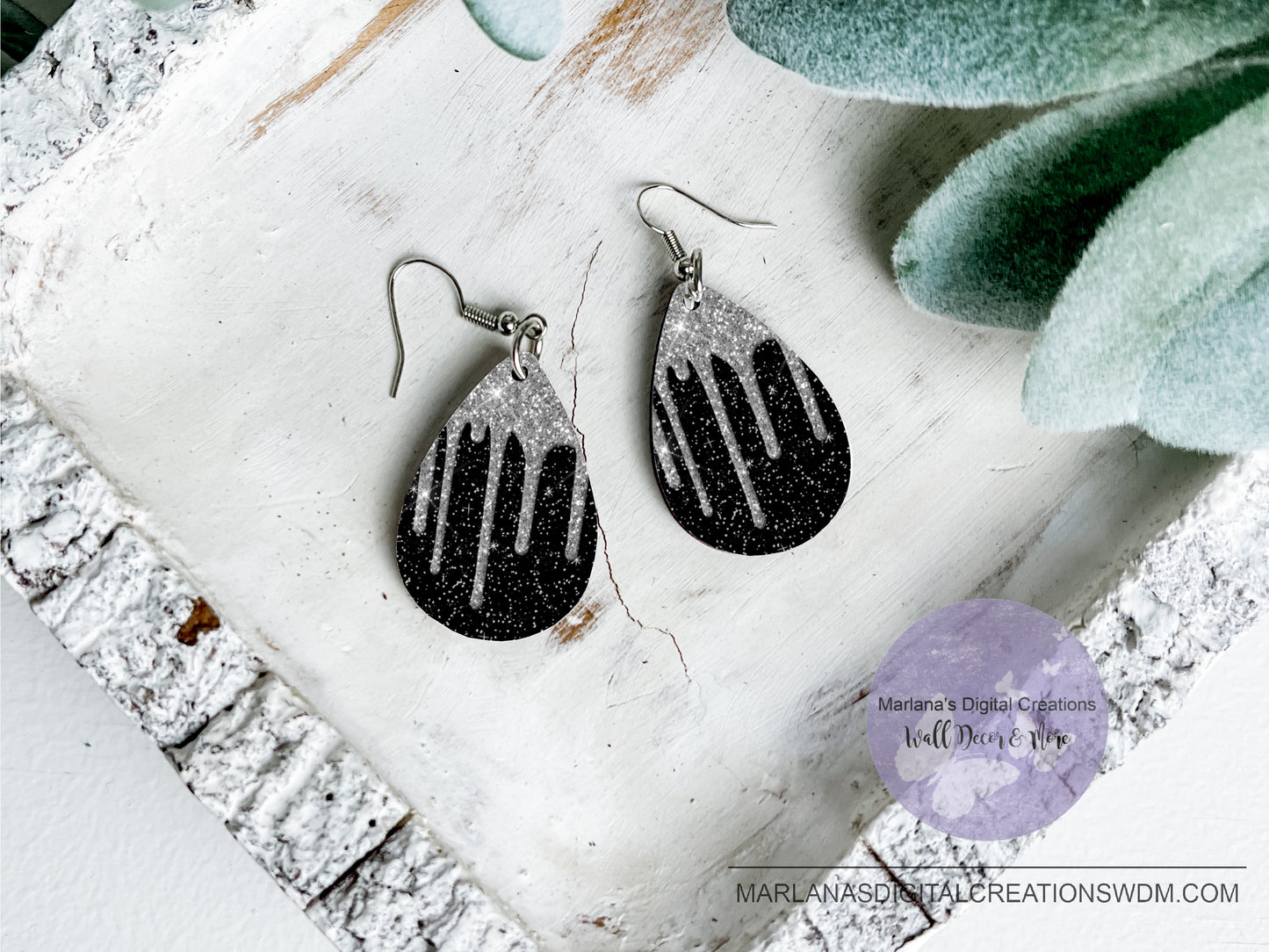 Teardrop DB Black Silver Glitter Earring